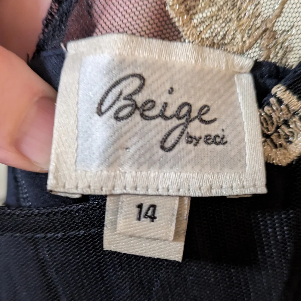 Beige by ECI Elegant Navy Floral Dress Size 14. - Picture 5 of 7